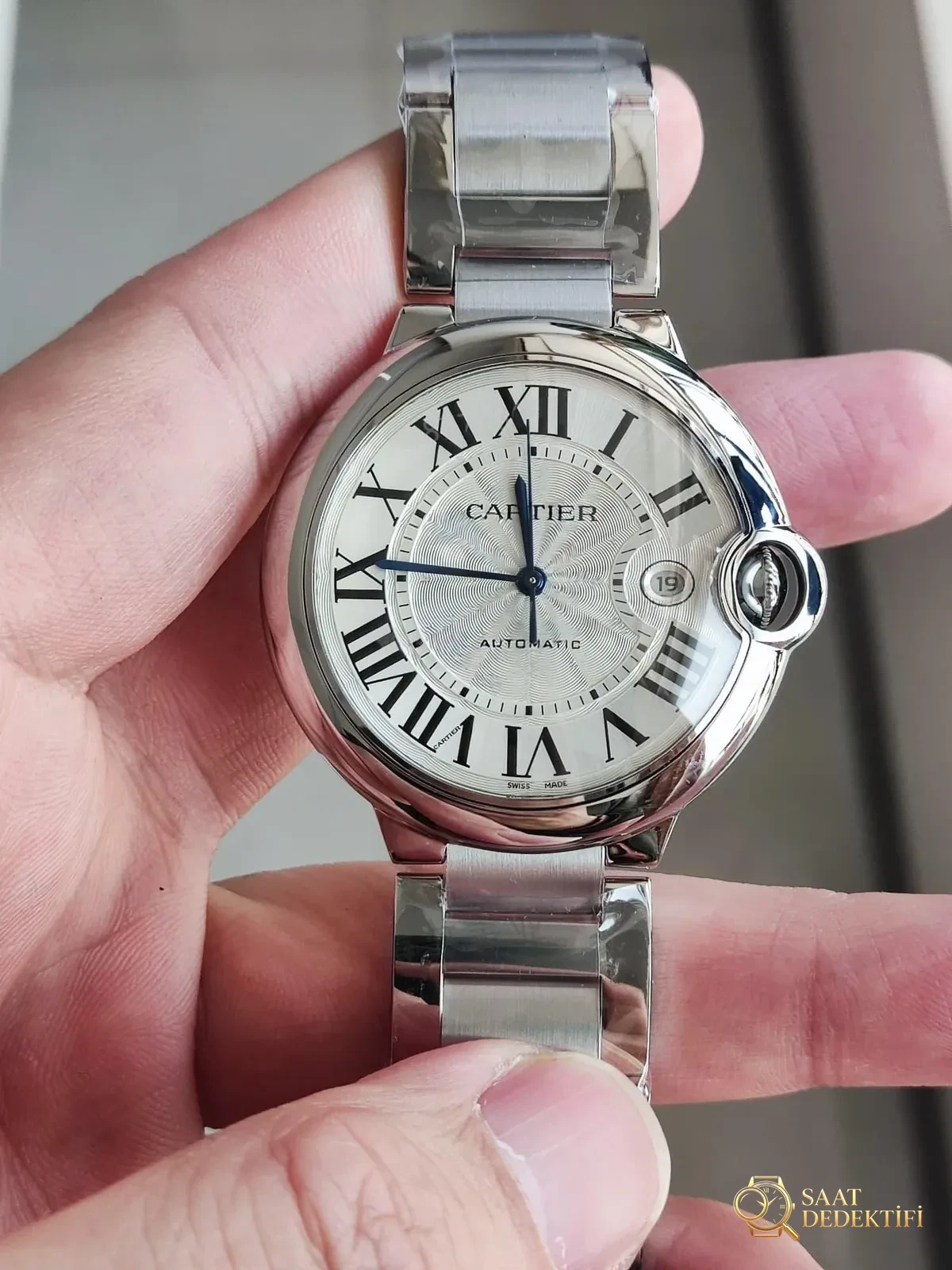 Cartier Ballon Bleu AF Factory İncelemesi - Ön Görünüm ve Kasa Tasarımı
