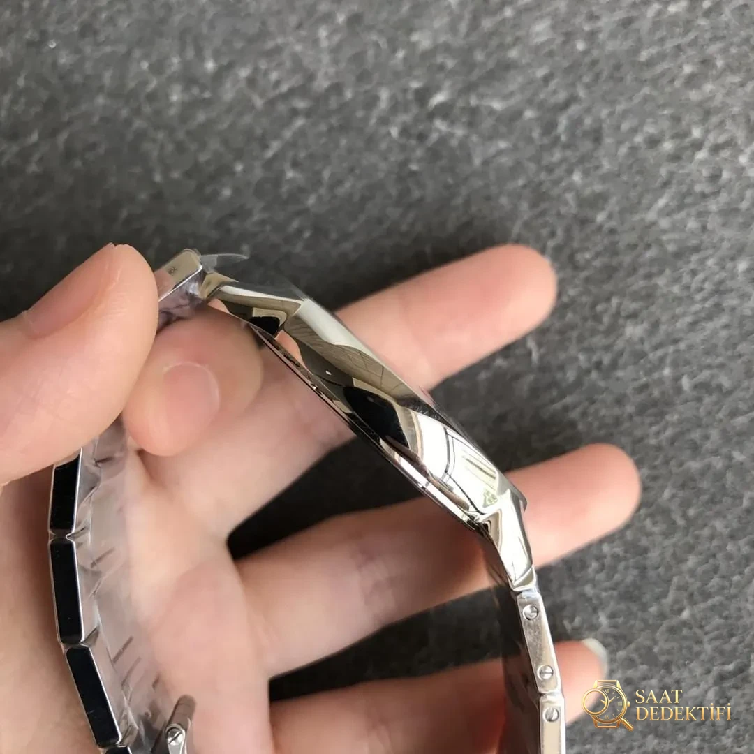 AF Factory Cartier London RONDE erkek 42 mm serisi, beyaz kadran çelik bilezik - Makro Kadran ve İndeks İşçiliği