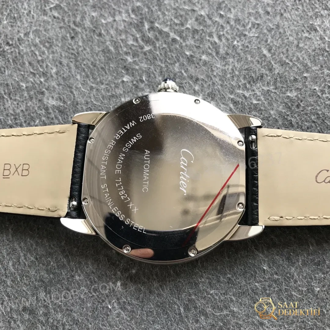 AF Factory Cartier Londra RONDE erkek 42 mm serisi, TOGO deri çabuk sökülen kayışlı - Bilekte Duruş ve Kasa Orantısı