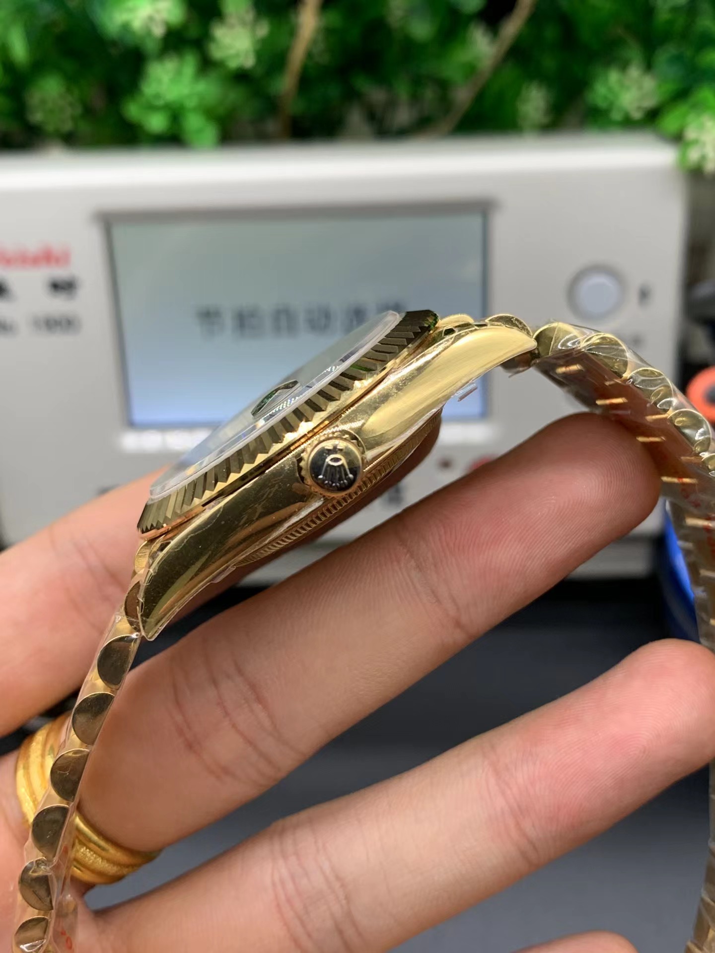 Altın Rengi Rolex Day-Date Kurma Kolu