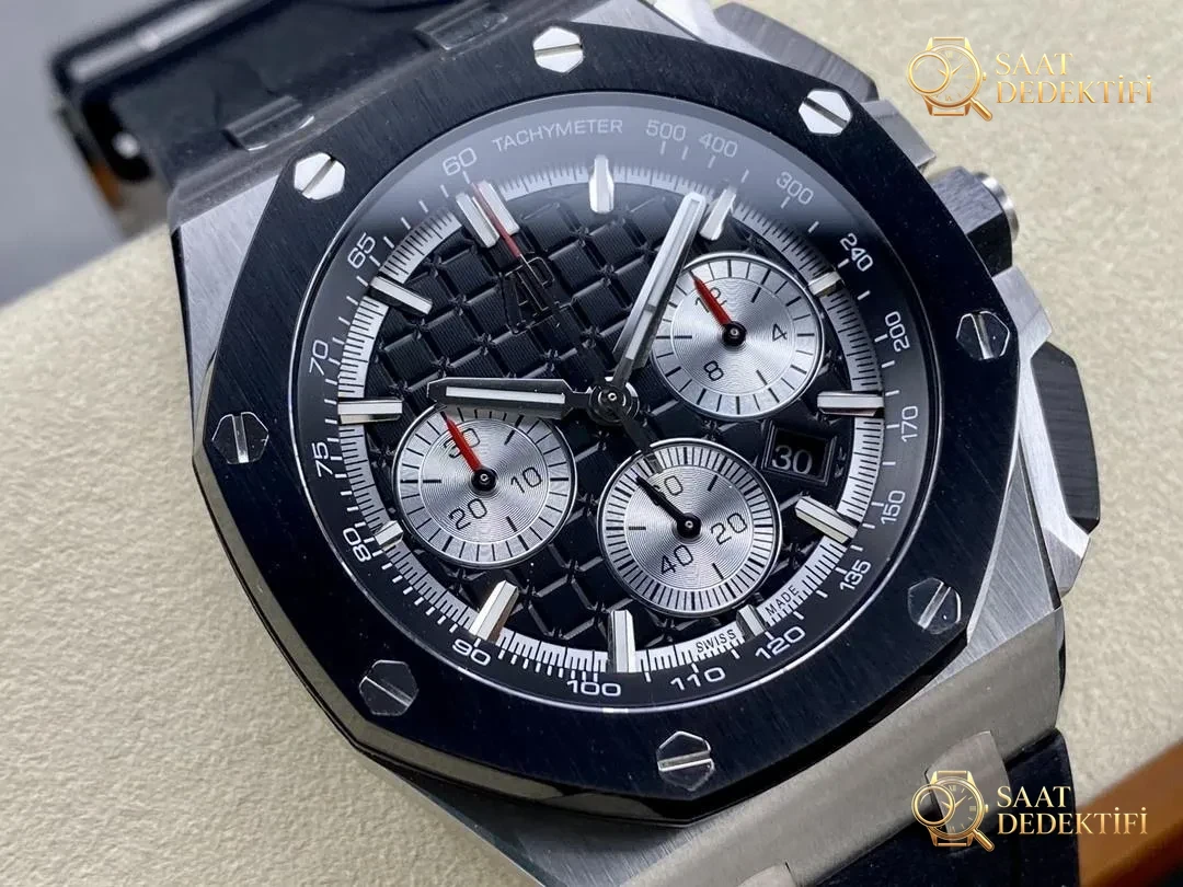 APF Factory Audemars Piguet 26420 ve 4401 kronograf mekanizması — işçilik nasıl? Hareketli baklalar? Gerçek fonksiyonlar? - Yan Profil ve Kordon Bağlantısı