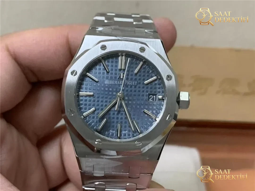 APS Audemars Piguet AP15450 Damenmodell 37 mm kleiner Gehäusedurchmesser: Ist die Verarbeitung gut? Welche Fabrik ist die beste? - Detail der hinteren Abdeckung und des Mechanismus