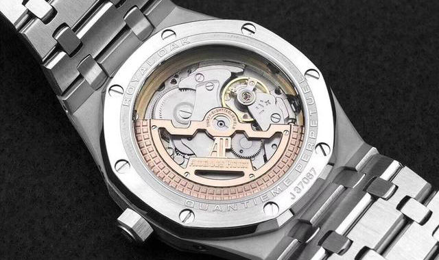 APS Audemars Piguet Royal Oak serisi çok fonksiyonlu AP26574 kol saati incelemesi — 5. fotoğraf