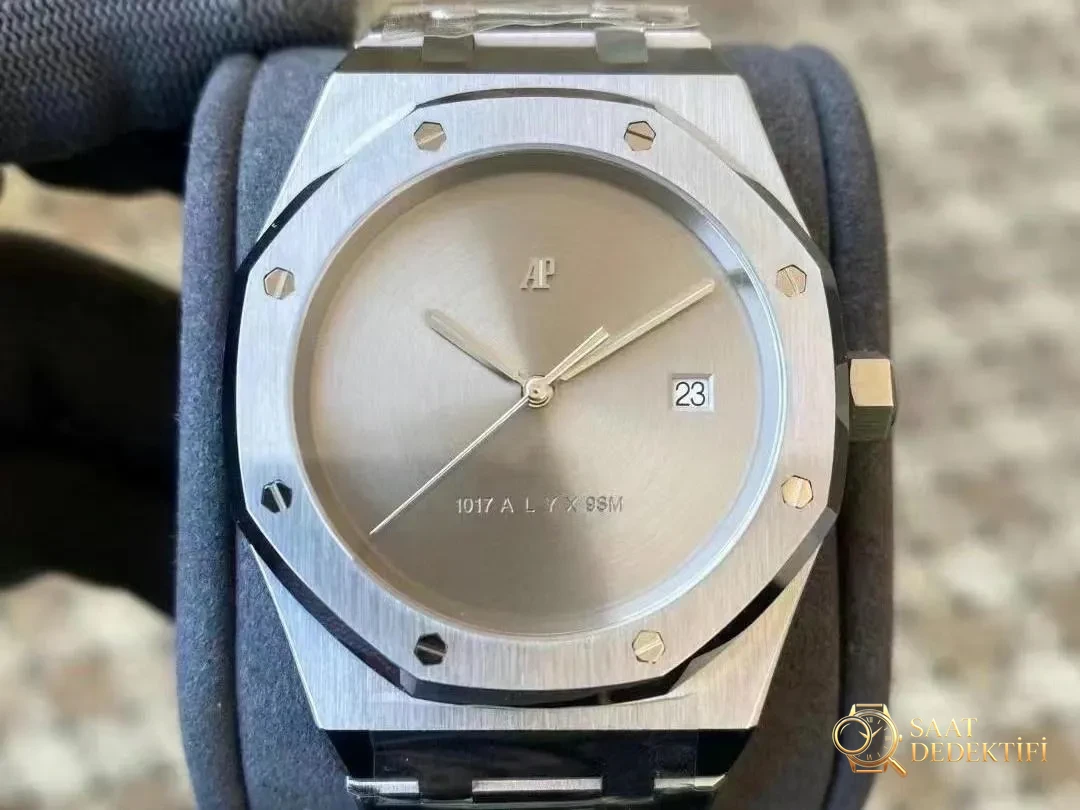 Обзор фабрики Audemars Piguet Royal Oak 15400 APS – вид спереди и дизайн корпуса