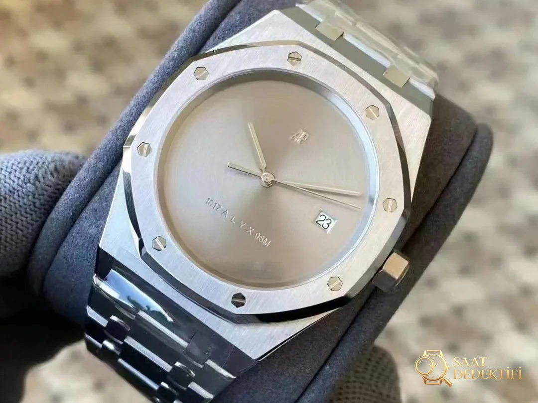 APS Factory Audemars Piguet 15400 Iron Man 1017 ALYX 9SM — модифицированная версия со встроенным механизмом 3120 — браслет, застежка и застежный механизм