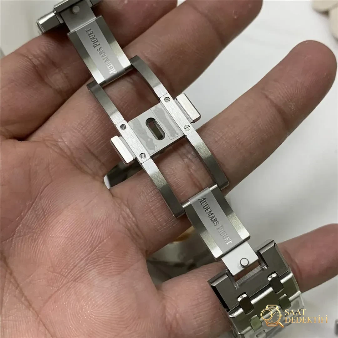 APS Factory Audemars Piguet 15400 tek parça 3120 mekanizmasının işçiliği kusursuza yakın - Tepe Koruması ve Ayar Fonksiyonu