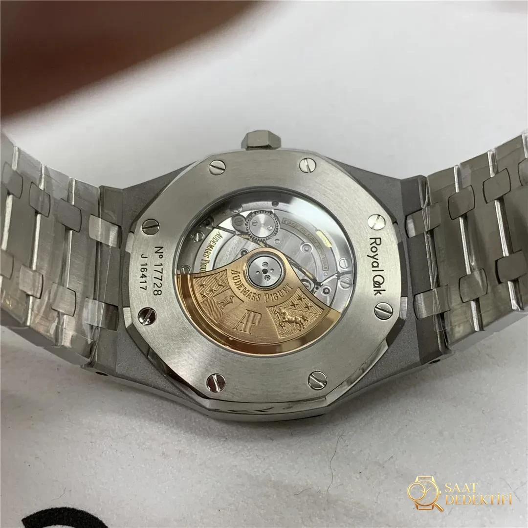 APS Factory Audemars Piguet 15400 tek parça 3120 mekanizmasının işçiliği kusursuza yakın - Bilezik Bakla Ayrımı ve Pim Yapısı