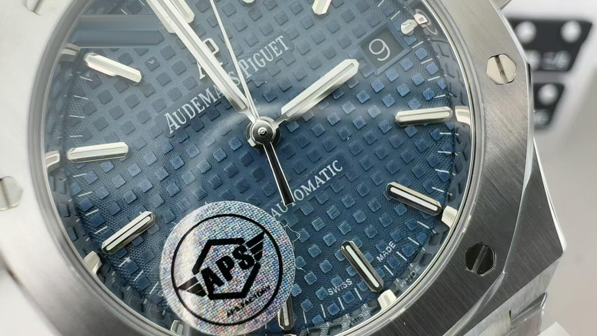 APS Factory Audemars Piguet 15450'yi uzmanlar nasıl değerlendiriyor? — 4. fotoğraf