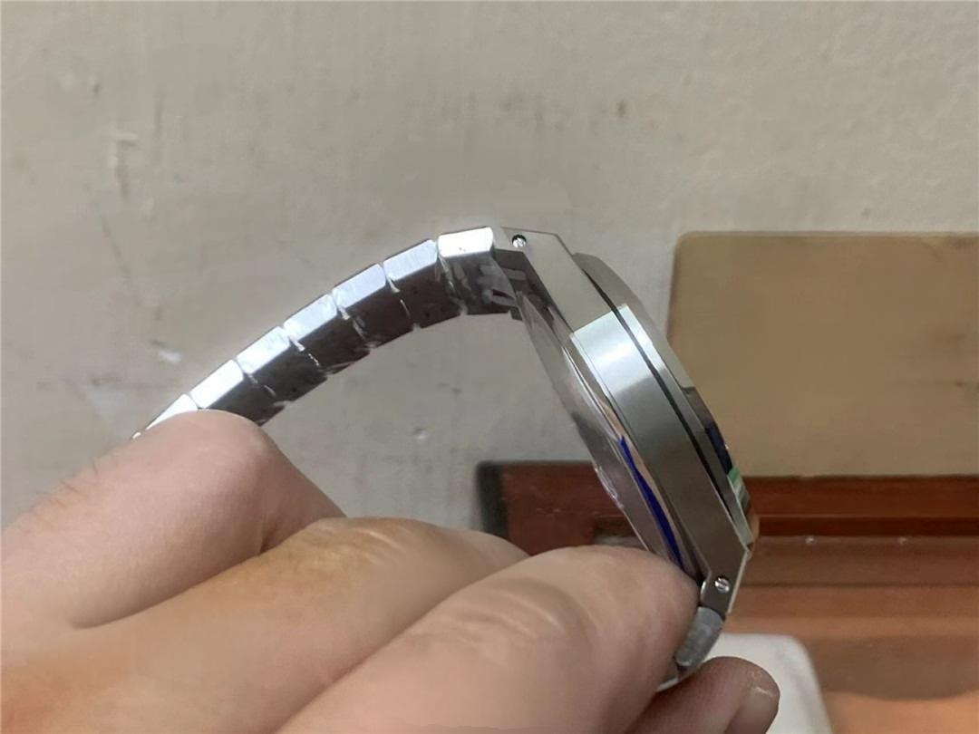 APS Factory Audemars Piguet 15500 V3 kadranı ışıma desenli ve başka nelerle güncellendi? — 7. fotoğraf