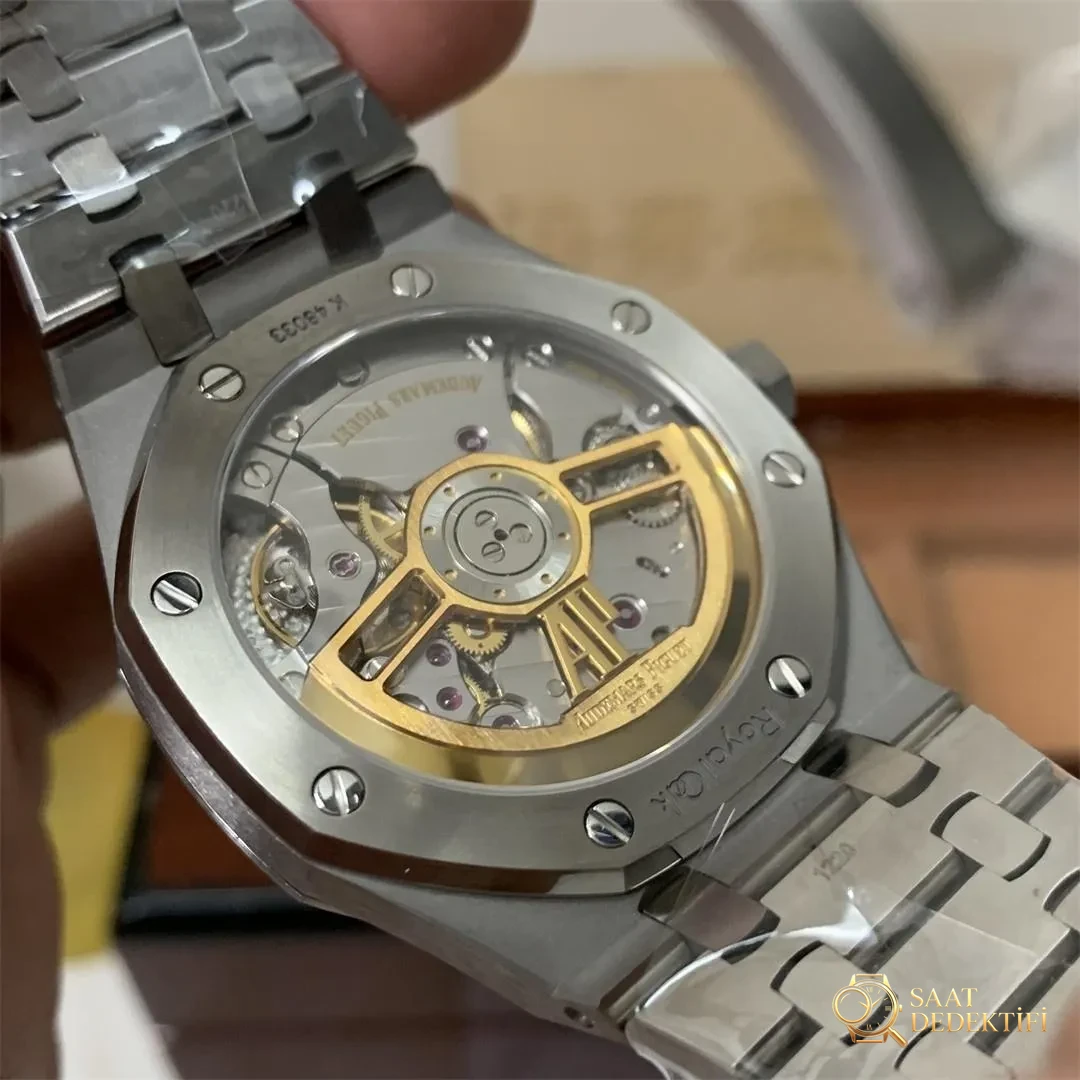 APS Factory Audemars Piguet 15500 V3 yükseltilmiş sürümünün detayları yerinde mi, yoksa bir bakışta sahte mi belli oluyor? - Makro Kadran ve İndeks İşçiliği