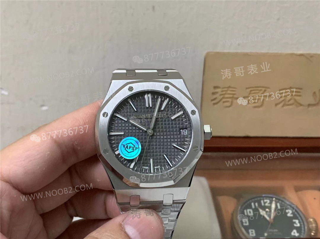 APS Factory Audemars Piguet 15510 gerçek 4302 tek parça mekanizma karşılaştırması: ZF Factory ile farkı nerede? — 2. fotoğraf