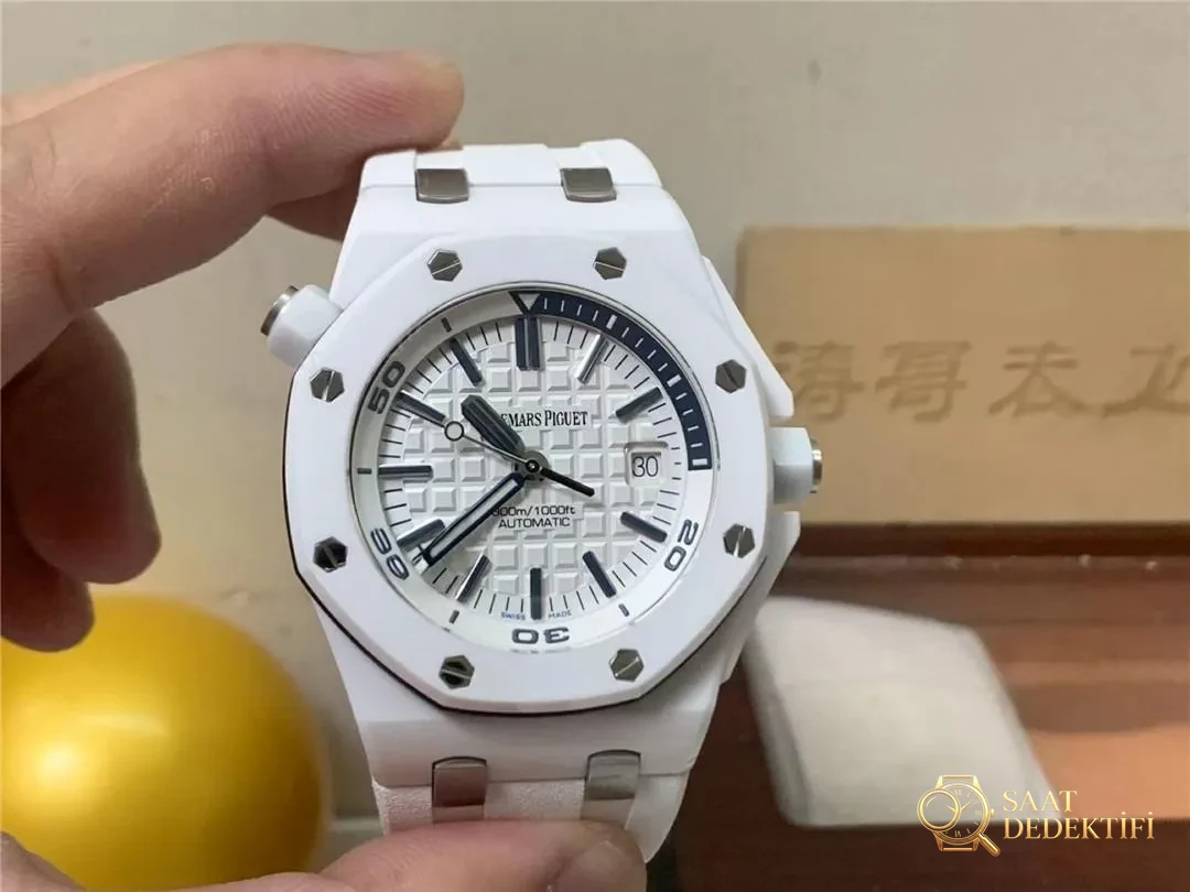Audemars Piguet Royal Oak Offshore 15707 APS İncelemesi - Ön Görünüm ve Kasa Tasarımı