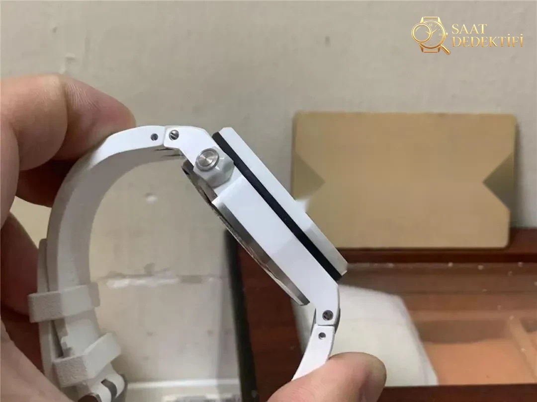 APS Factory Audemars Piguet 15707 seramik 3120 mekanizma hangi fiyata alınır? - Bilezik, Toka ve Klips Mekanizması