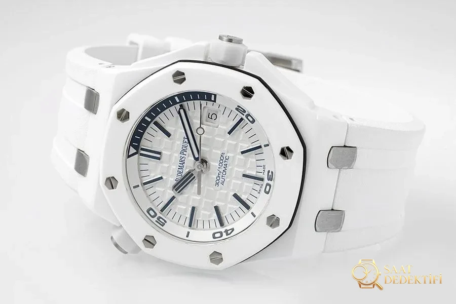 Audemars Piguet 15707CB APS Factory İncelemesi - Ön Görünüm ve Kasa Tasarımı