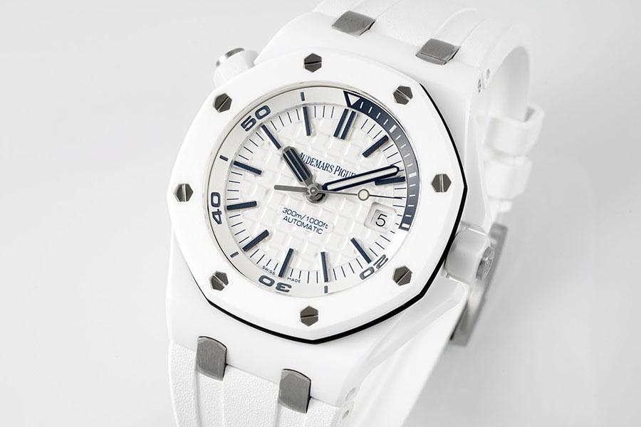 APS Factory Audemars Piguet 15707CB Beyaz Seramik Replika Saat Detaylı İncelemesi - APS Saat — 2. fotoğraf