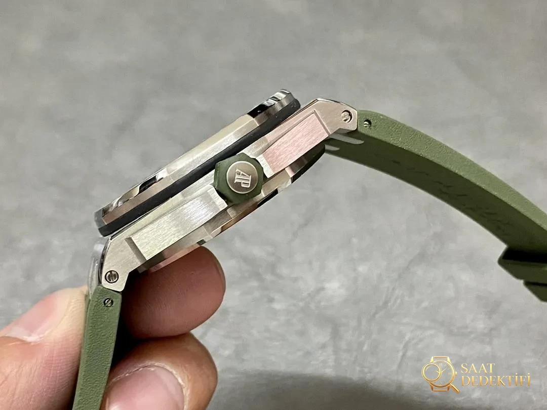 APS Factory Audemars Piguet 15710 yeşil ve beyaz kadranlı 3120 entegre mekanizmanın işçiliği nasıl? - Genel Açı ve Estetik Duruş