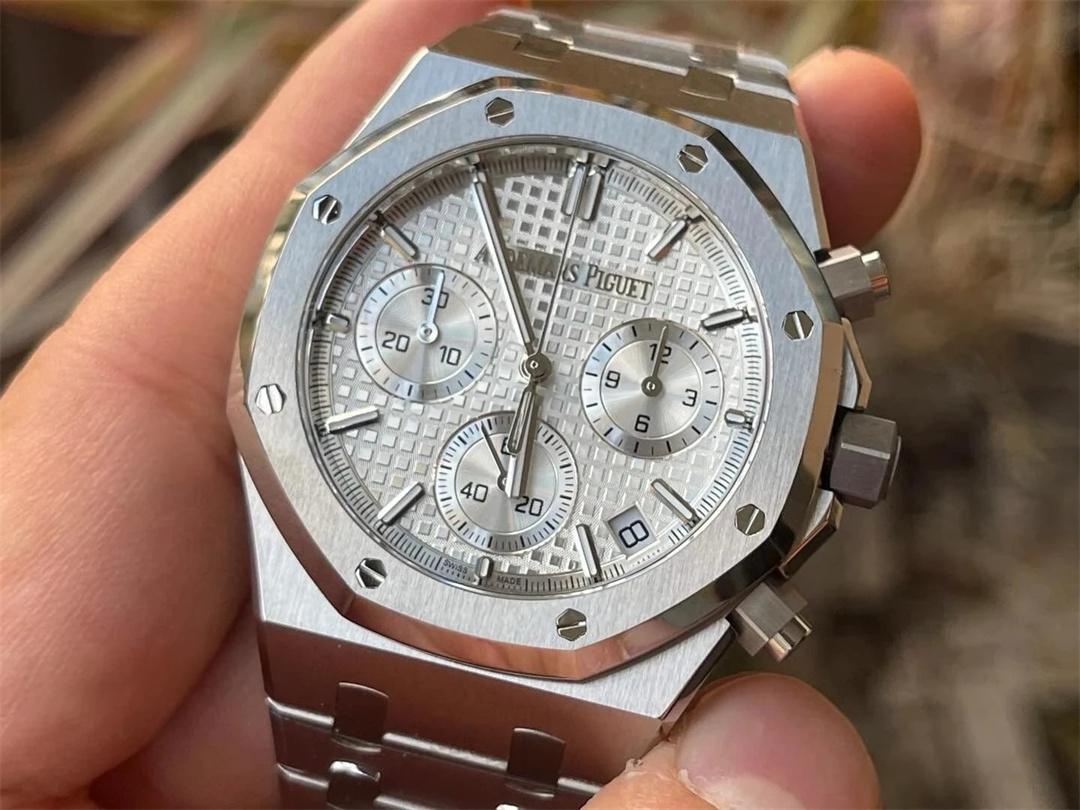 APS Factory Audemars Piguet 26240 4401 flyback kronograf mekanizmalı entegre model işçilik incelemesi — 4. fotoğraf