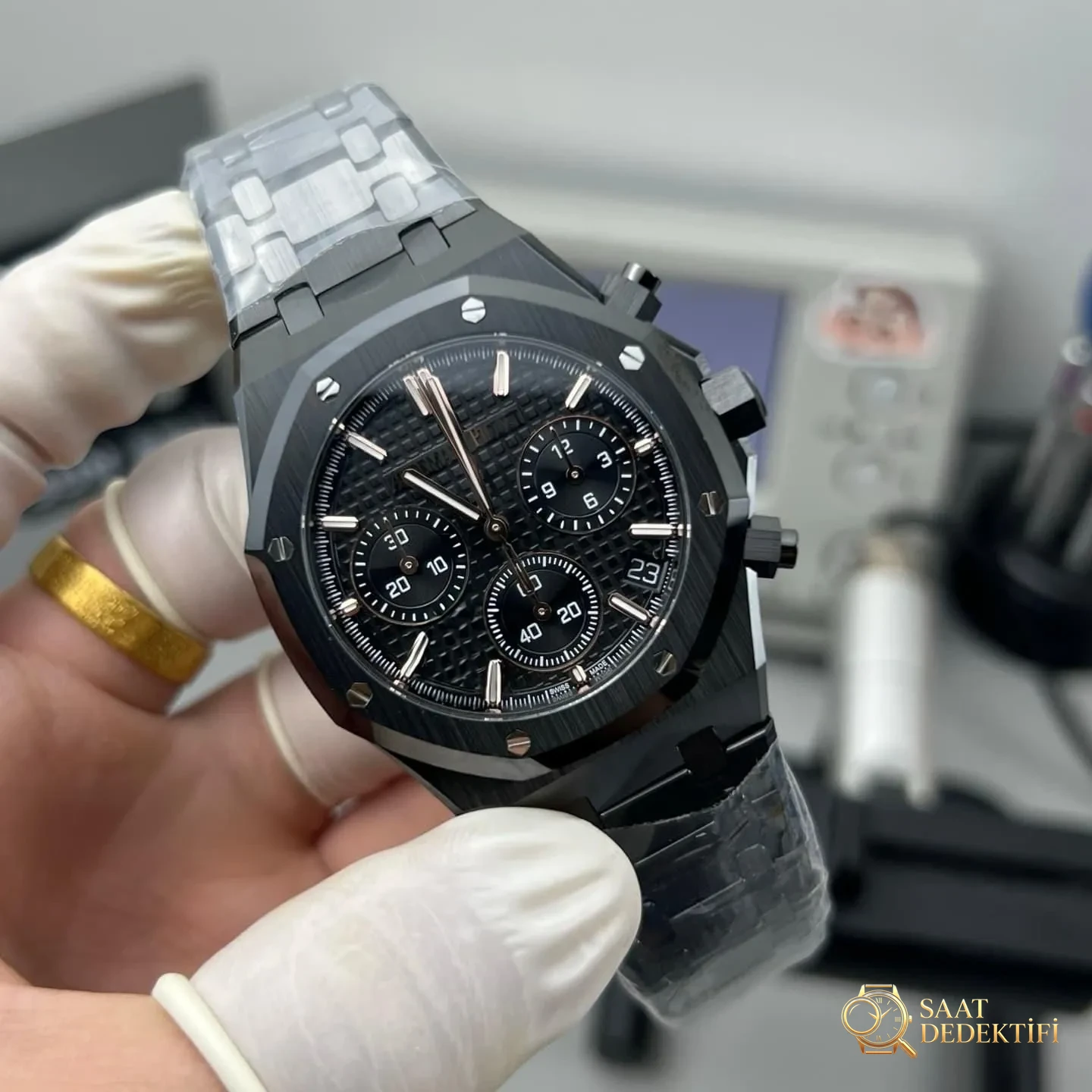 APS Factory Audemars Piguet 26240 siyah seramik işçilik ve detay incelemesi: alınır mı? - Kasa Profili ve Kurma Kolu İncelemesi
