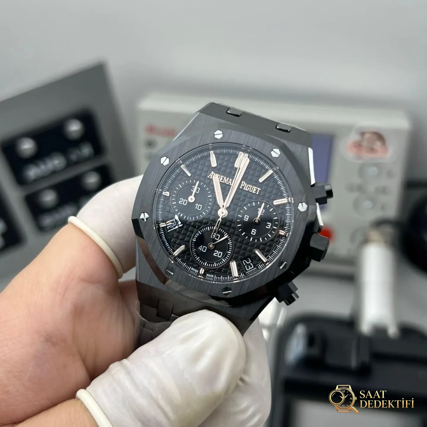 APS Factory Audemars Piguet 26240 siyah seramik işçilik ve detay incelemesi: alınır mı? - Arka Kapak ve Mekanizma Detayı