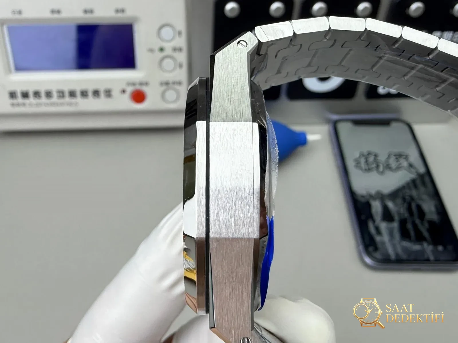 APS Factory Audemars Piguet 26240 V2 free-sprung 4401 mekanizmasını almaya değer kılan nedenler neler? DDF ile kıyaslandığında hangisini seçmeli? - Klips Kilidi ve Lazer Damgalar