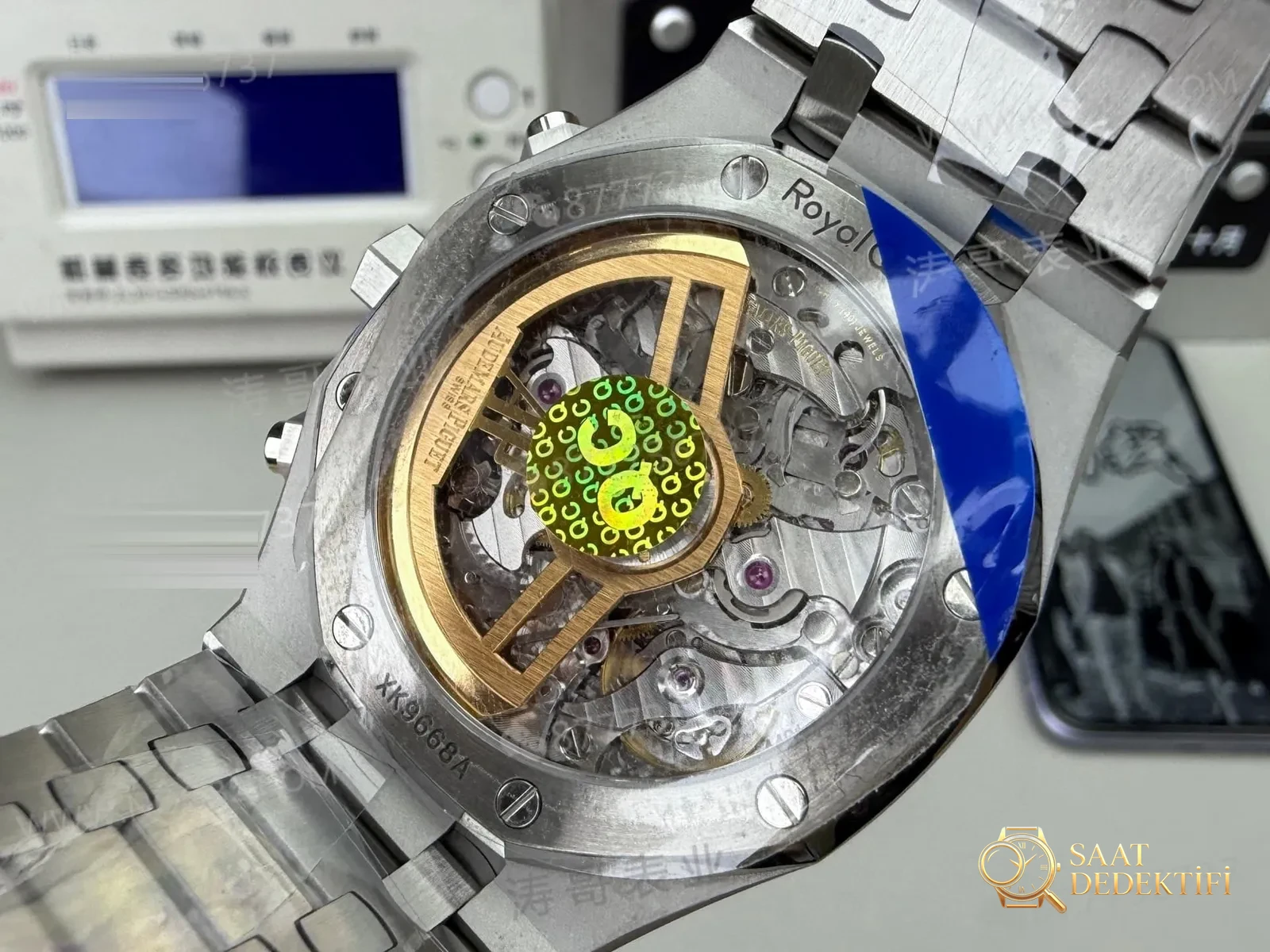 APS Factory Audemars Piguet 26240 V2 free-sprung 4401 mekanizmasını almaya değer kılan nedenler neler? DDF ile kıyaslandığında hangisini seçmeli? - Bilekte Duruş ve Kasa Orantısı