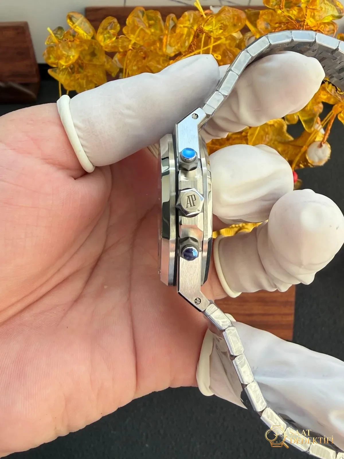 APS Factory Audemars Piguet 26715 küçük çaplı kronograf saat 38 mm — detay işçiliği nasıl? - Mekanizma Zemberek ve Balans Detayı