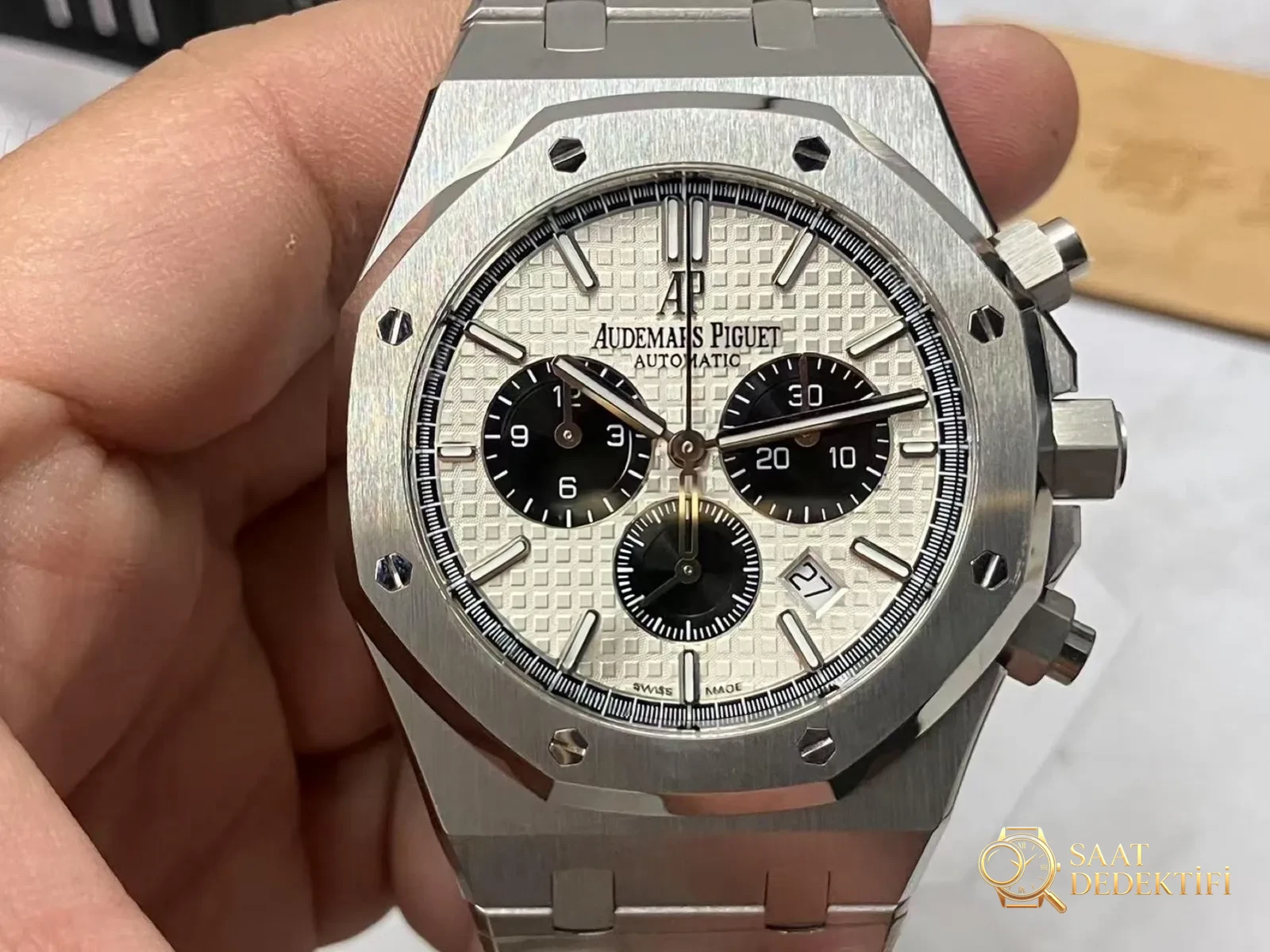 APS Factory Audemars Piguet Royal Oak 26331 beyaz panda entegre kronograf mekanizması almaya değer mi? - Bilekte Duruş ve Kasa Orantısı