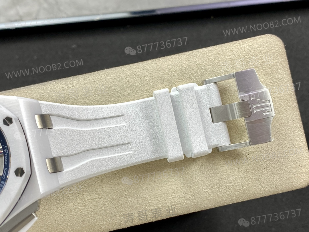 APS Factory Audemars Piguet Royal Oak 26400 beyaz seramik: JF ile karşılaştırıldığında nerede daha iyi? — 8. fotoğraf