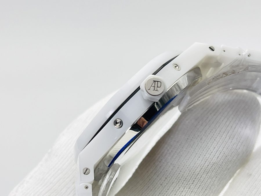 APS Factory Audemars Piguet Royal Oak Perpetual Calendar beyaz seramik saat incelemesi — 5. fotoğraf