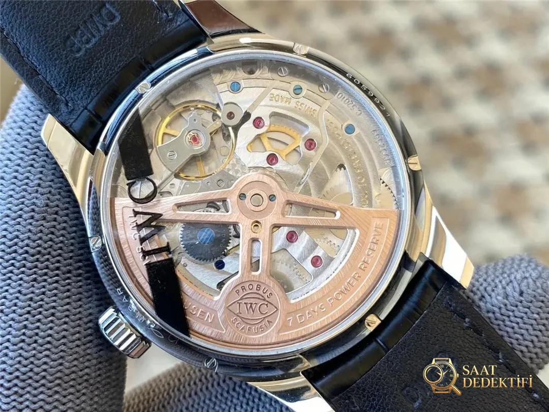 APS Factory IWC sonsuz takvim (perpetual calendar) saati - Portuguese serisi IW503406 replika kalitesi nasıl? - Mekanizma Zemberek ve Balans Detayı