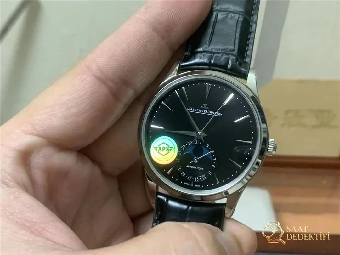 APS Factory Jaeger-LeCoultre Master Ay Evreli Serisi 1368430 Siyah Kadran İncelemesi - Kasa Profili ve Kurma Kolu İncelemesi