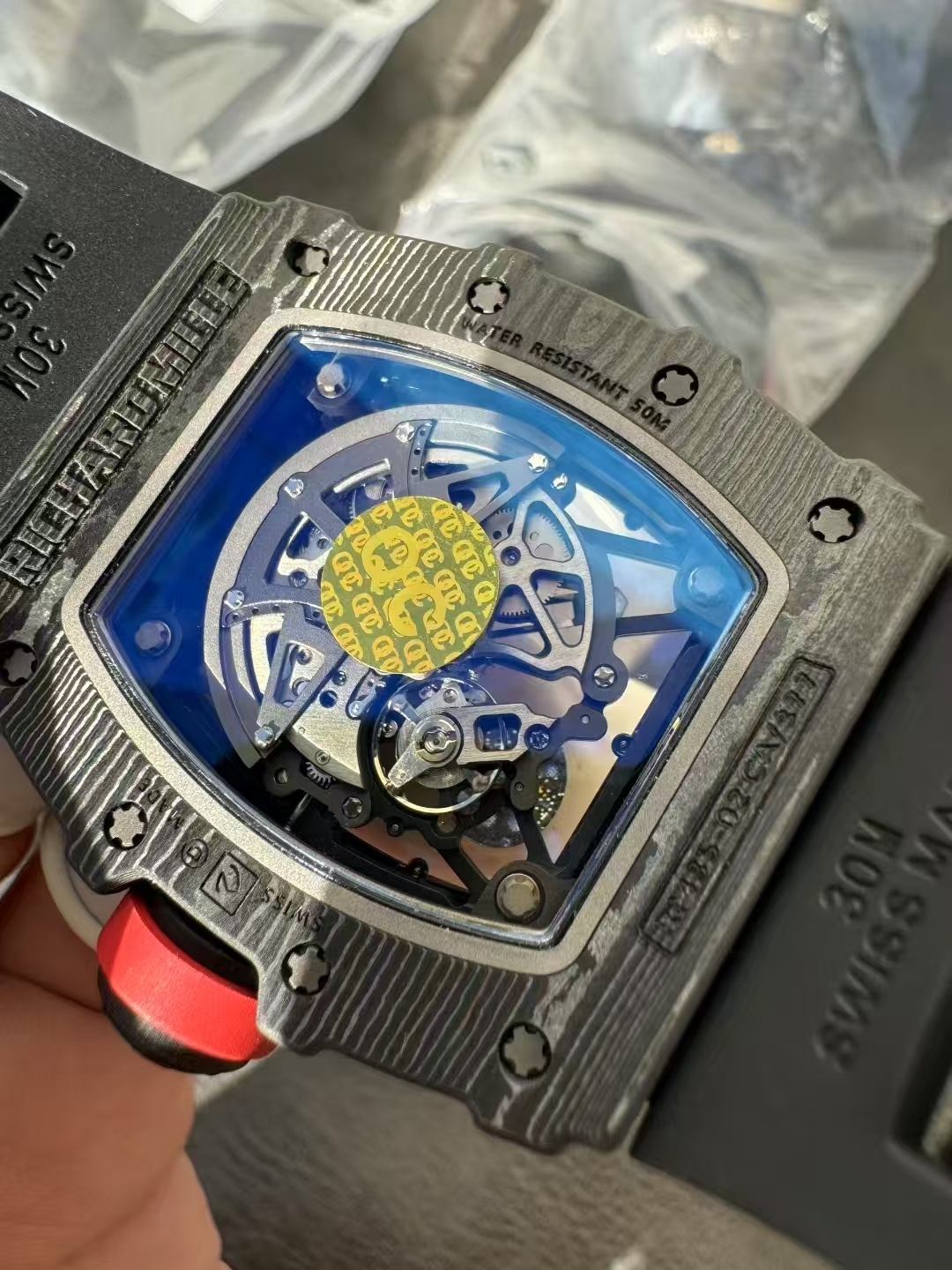 RM35-02 Cam Kasa Arkası