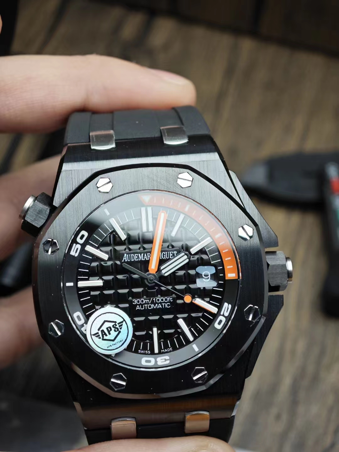Replika Audemars Piguet Royal Oak Diver 15707 Siyah