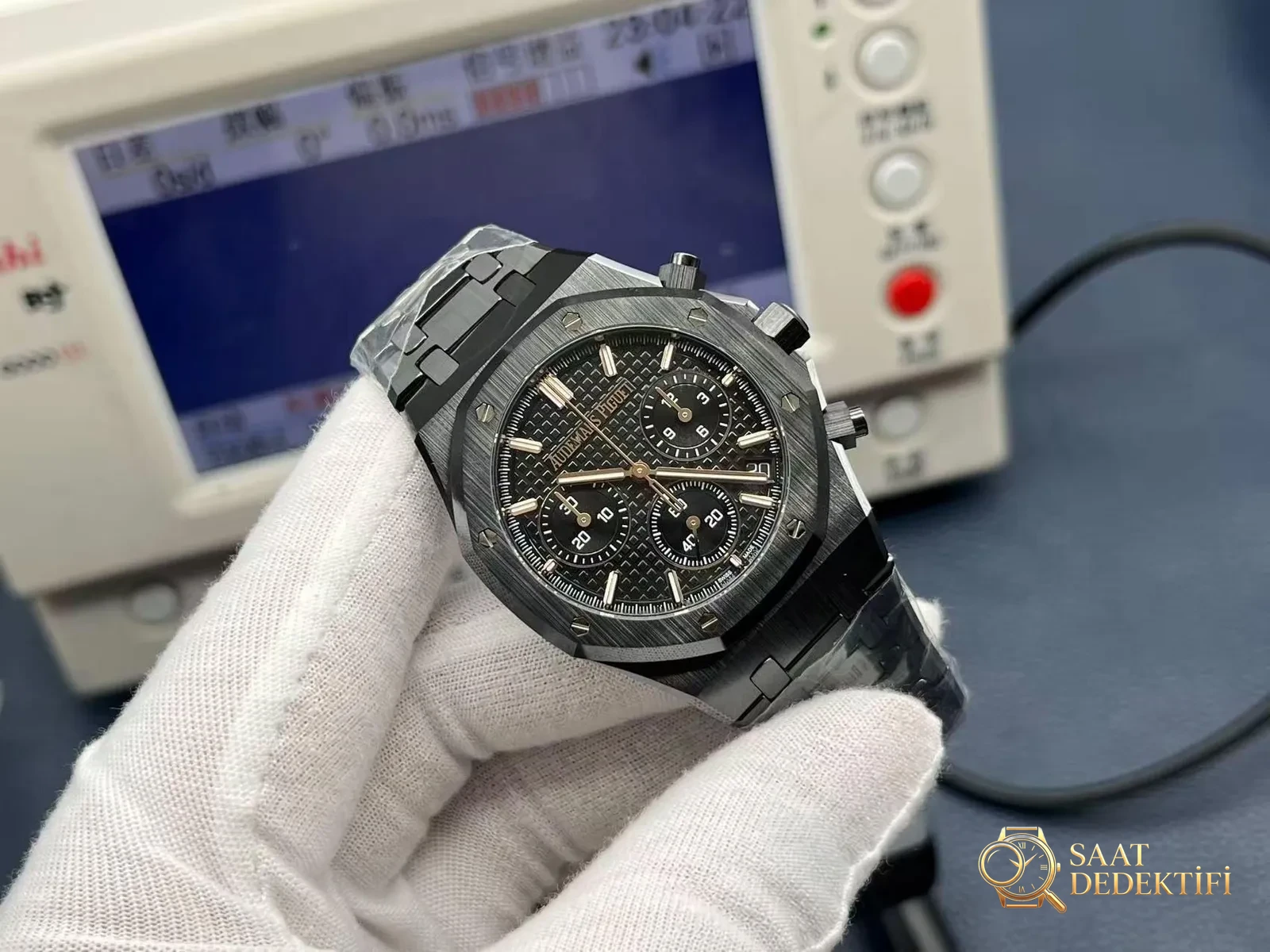 [APS İşçiliği | Royal Oak Serisi 26240ST Efsanenin Yeniden Doğuşu] 41 mm paslanmaz çelik zırhıyla 50 yıllık lüks spor saati efsanesini sürdürüyor - Kadran Detayı ve Bezel İşçiliği