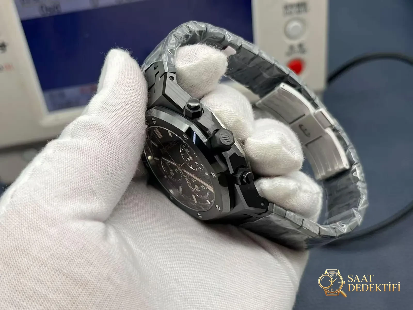 [APS İşçiliği | Royal Oak Serisi 26240ST Efsanenin Yeniden Doğuşu] 41 mm paslanmaz çelik zırhıyla 50 yıllık lüks spor saati efsanesini sürdürüyor - Arka Kapak ve Mekanizma Detayı