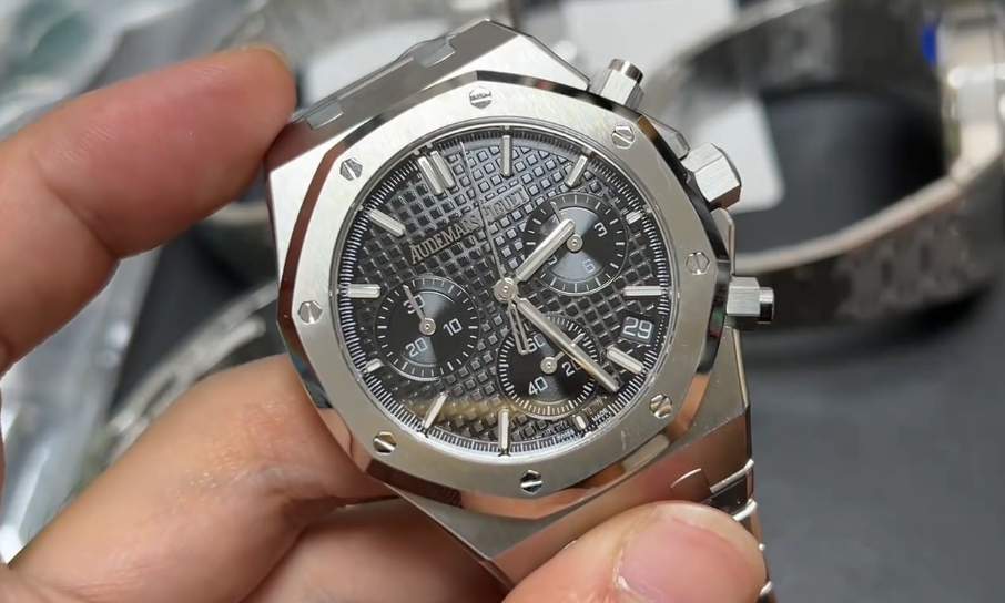 Replika Audemars Piguet 26240 Siyah