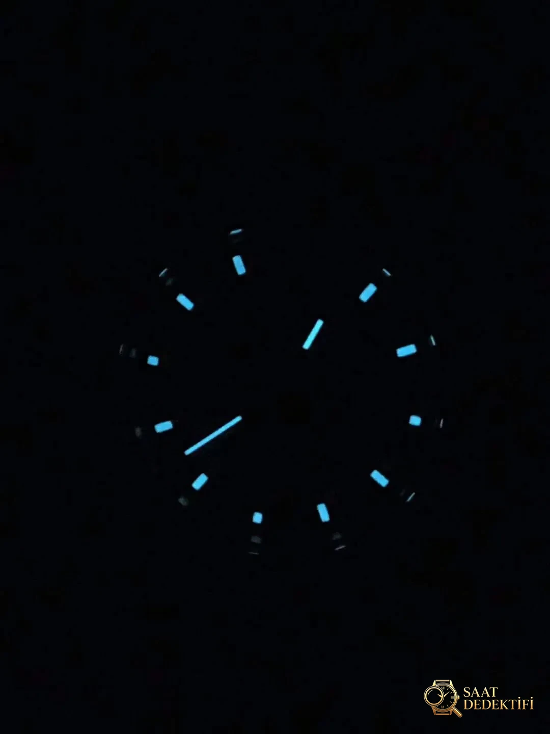 Replika Rolex Gri Daytona Kadran Lume