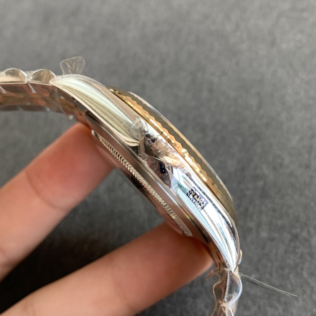 AR Factory İki Altın Renkli 41 mm Datejust Rolex Saati Yayınladı — 14. fotoğraf