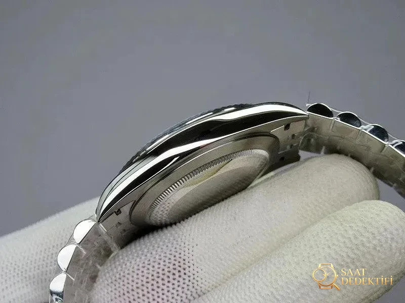 AR Factory Rolex Datejust Serisinin Fiyatı Ne Kadar? - Mekanizma Zemberek ve Balans Detayı