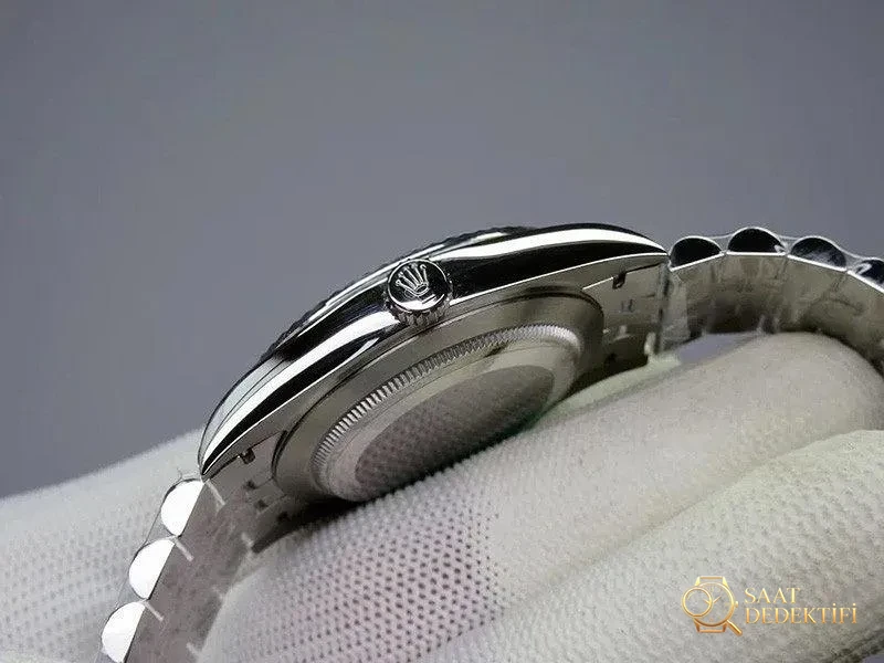 AR Factory Rolex Datejust Serisinin Fiyatı Ne Kadar? - Yan Profil ve Kordon Bağlantısı