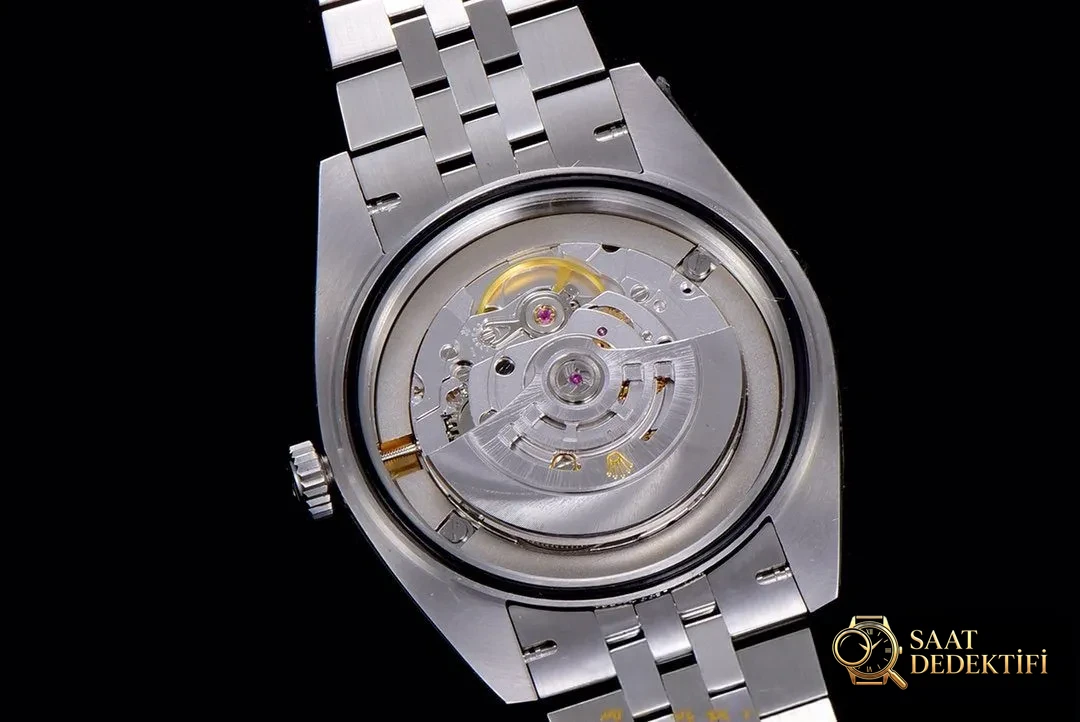 AR Factory Rolex Datejust V3 versiyonu 41 mm ile orijinal arasındaki farklar neler? - Fosfor ve Super-LumiNova Gece Görünümü