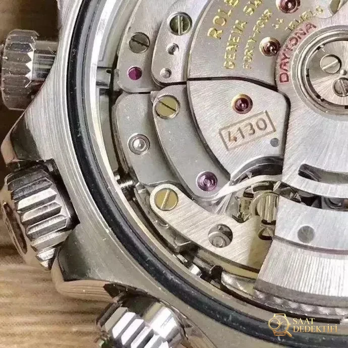 AR Factory Rolex Daytona ve N Factory 4130 mekanizmalı replika: Hangisi daha iyi? Orijinalle karşılaştırmalı inceleme - Kordon Dokusu ve Dikiş Detayları