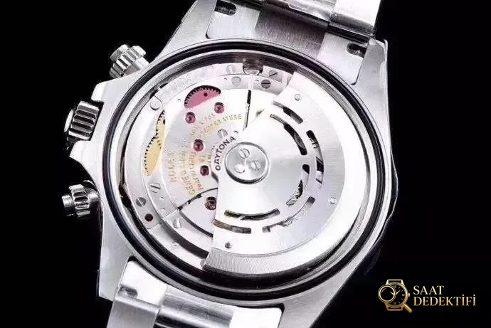 AR Factory Rolex Daytona ve N Factory 4130 mekanizmalı replika: Hangisi daha iyi? Orijinalle karşılaştırmalı inceleme - Bezel İçi Rehaut Gravürü ve Hizalaması
