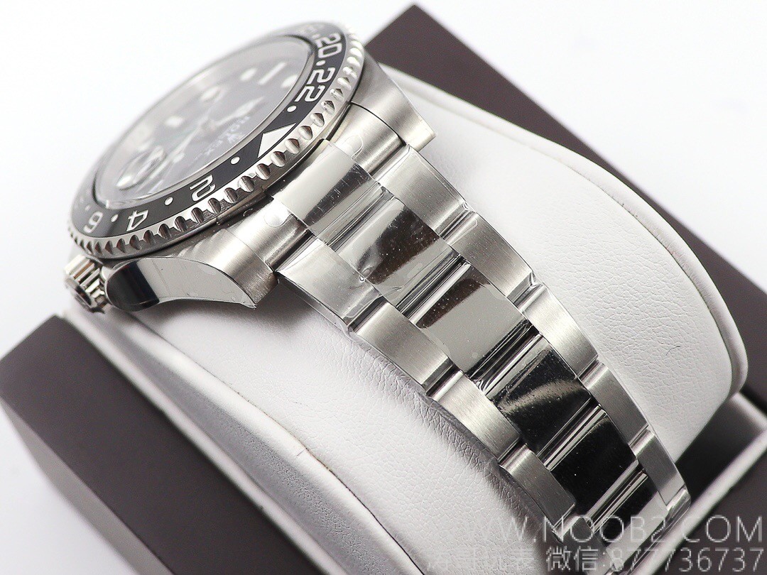 AR Factory Rolex GMT Yeşil İbre Tam Siyah Bezel Yeni Model İncelemesi — 5. fotoğraf