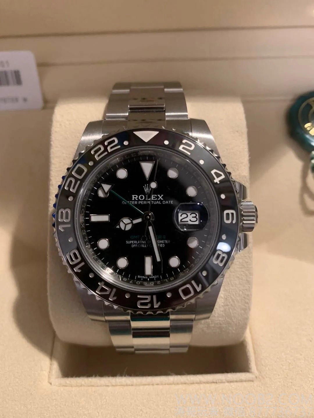 AR Factory Rolex GMT Yeşil İbre Tam Siyah Bezel Yeni Model İncelemesi — 12. fotoğraf