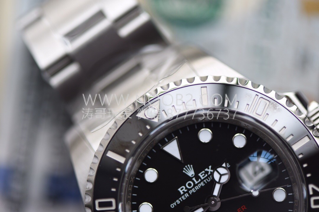 AR Factory Rolex kırmızı yazılı Sea-Dweller V3 versiyonu "tek kırmızı hayalet kral" 904L SEA-DWELLER 126600 Seagull 2824 mekanizmalı replika saat incelemesi — 13. fotoğraf
