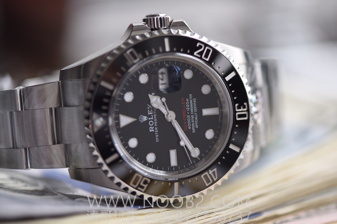 AR Factory Rolex kırmızı yazılı Sea-Dweller V3 versiyonu "tek kırmızı hayalet kral" 904L SEA-DWELLER 126600 Seagull 2824 mekanizmalı replika saat incelemesi — 14. fotoğraf