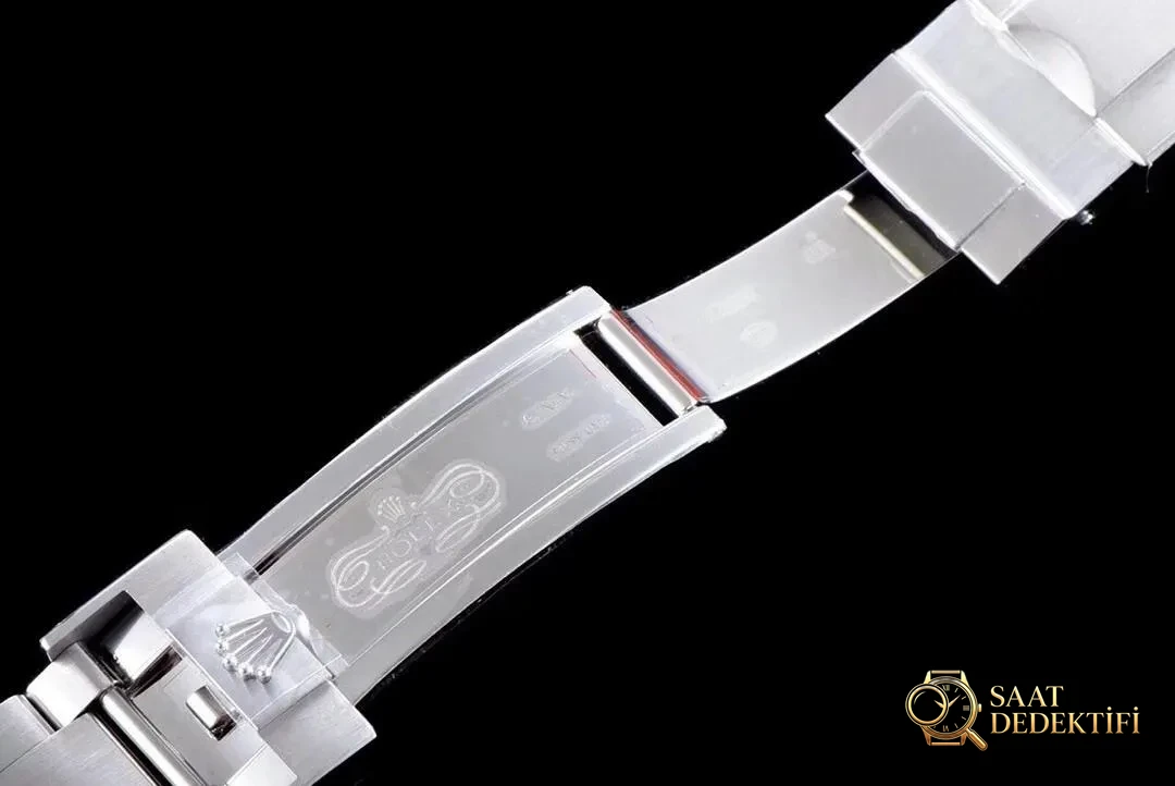 AR Factory Rolex kırmızı yazılı Sea-Dweller V3 versiyonu