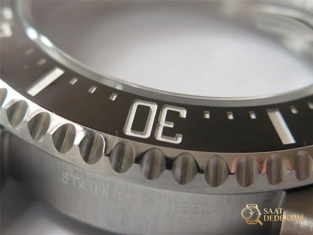 AR Factory Rolex Sea-Dweller Single Red gerçek anlamda sökülüyor: V3 versiyonu kırmızı yazılı Sea-Dweller'ın işçiliği gerçekte nasıl? - görsel 10