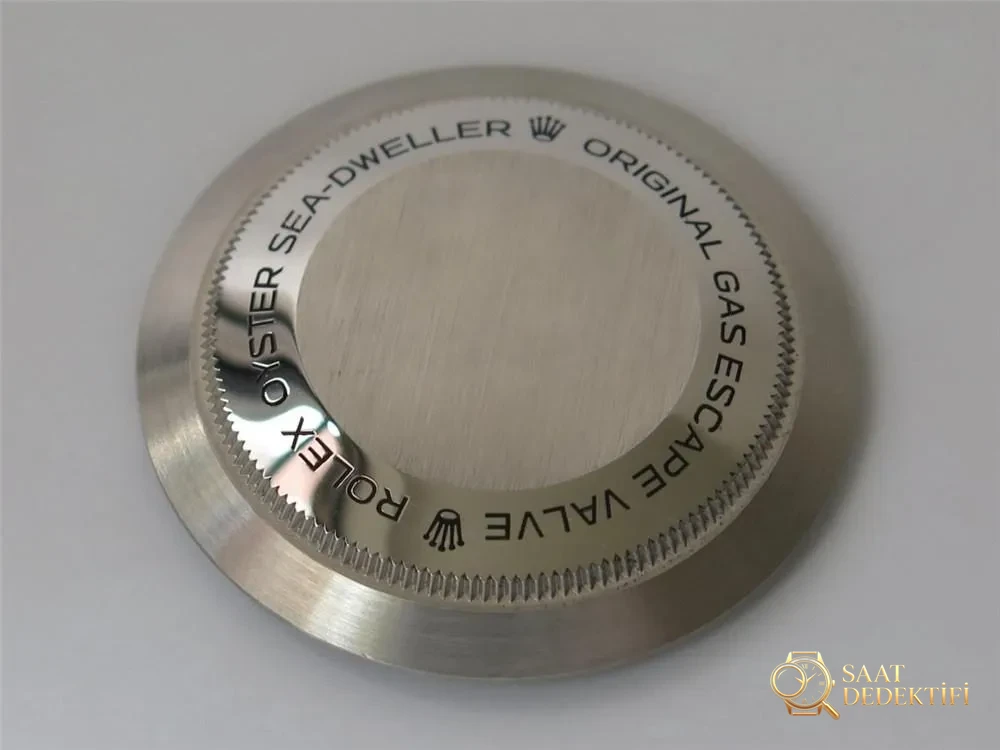 AR Factory Rolex Sea-Dweller Single Red gerçek anlamda sökülüyor: V3 versiyonu kırmızı yazılı Sea-Dweller'ın işçiliği gerçekte nasıl? - görsel 11
